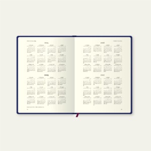 Trefac Note 2026 自由な発想から宝を生み出すノート｜オリジナルデザイン・ファブリック装ノートブック｜装幀・ブックデザイン グラフィックデザイン｜株式会社トレジャー・ファクトリー｜東京都千代田区｜A5サイズ版｜カレンダー